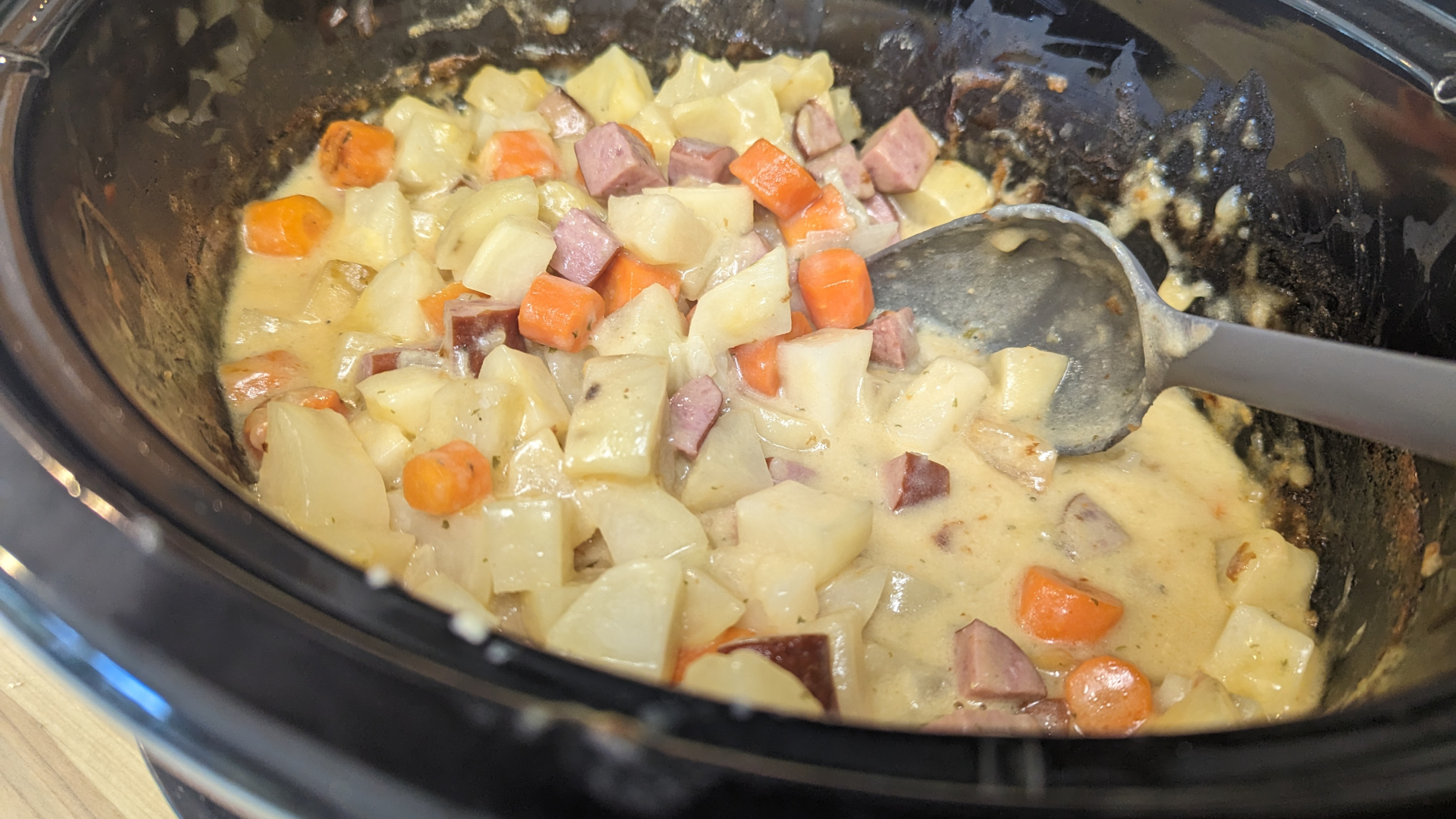 Photo of Smoked sausage and potatoes — © Benoit Duffez